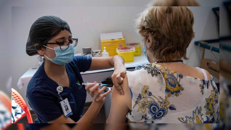 Toda una hazaña, en tan sólo 21 días Chile vacunó al 16% de su población  
