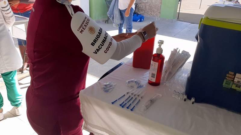 En la 21/a. Zona Militar en Morelia se aplica segunda dosis de vacunas a personal médico de hospitales privados