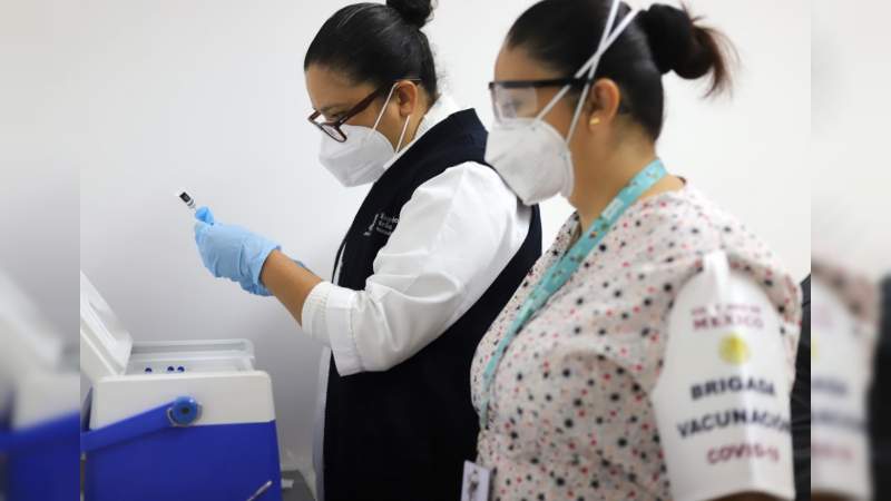 Más de 2 mil vacunas de COVID-19, han sido aplicadas a personal de salud 