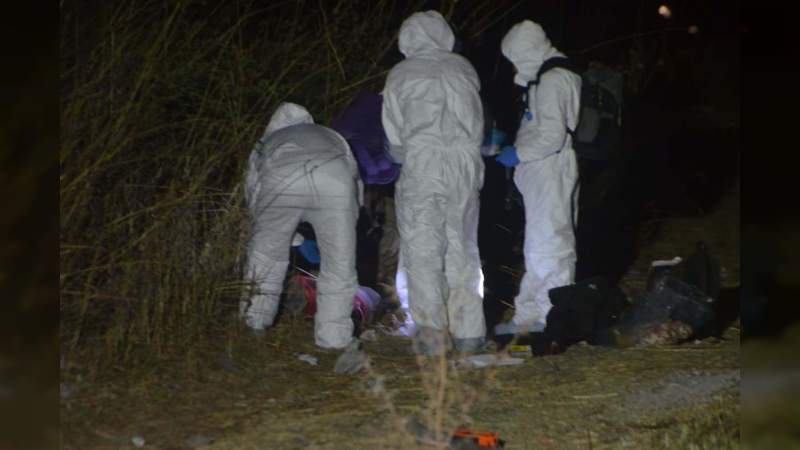 Hallan el cadáver de una mujer detrás de una gasolinera en Zacapu 