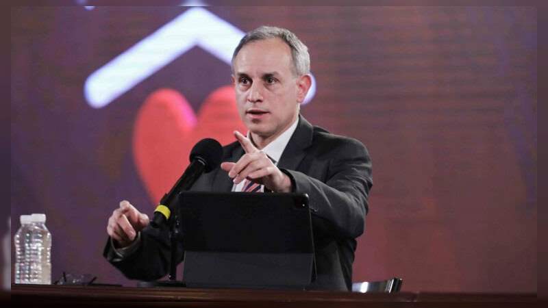 Este lunes Hugo López-Gatell abandonó el hospital tras contraer Covid-19 