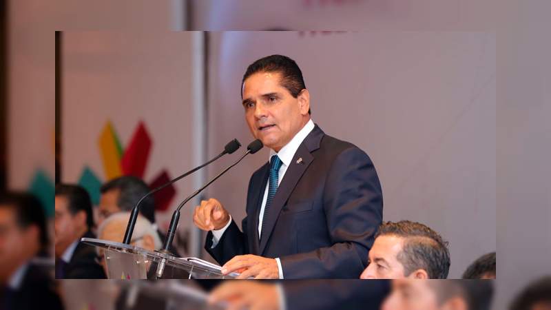  Gobernador de Michoacán niega tener adeudos con la Universidad Michoacana 