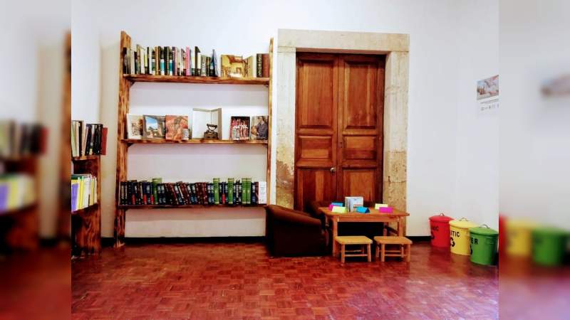 Humberto Arróniz inaugura biblioteca "Ciudad Patrimonio Mundial" 