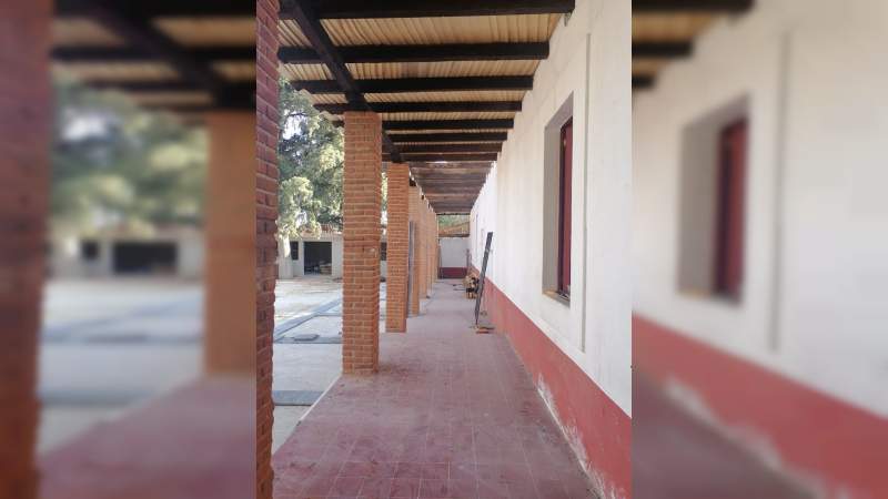 Semovep realiza visita de obra para remodelación de jefatura de tenencia en Cuto de la Esperanza 