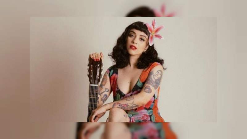 Mon Laferte critica fuertemente a AMLO con motivo del Día de la Mujer 