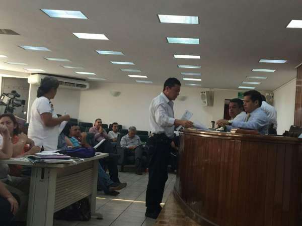 Con gran avance mesa de negociaciones entre UMSNH-SUEUM - Foto 0 