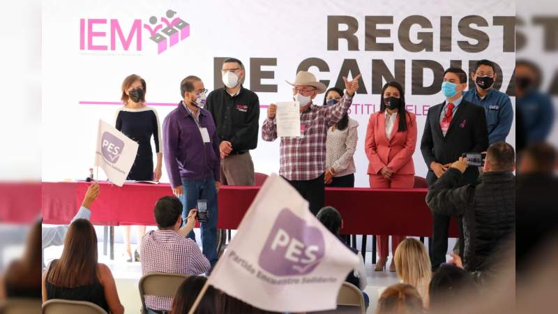 Afiliarme al PES no es una traición: Hipólito Mora 