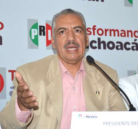 Reprobable que candidato de Godoy se quiera colgar del trabajo de EPN: Agustín Trujillo 