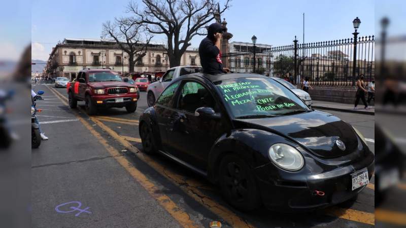 CNTE realizó caravana motorizada en Morelia