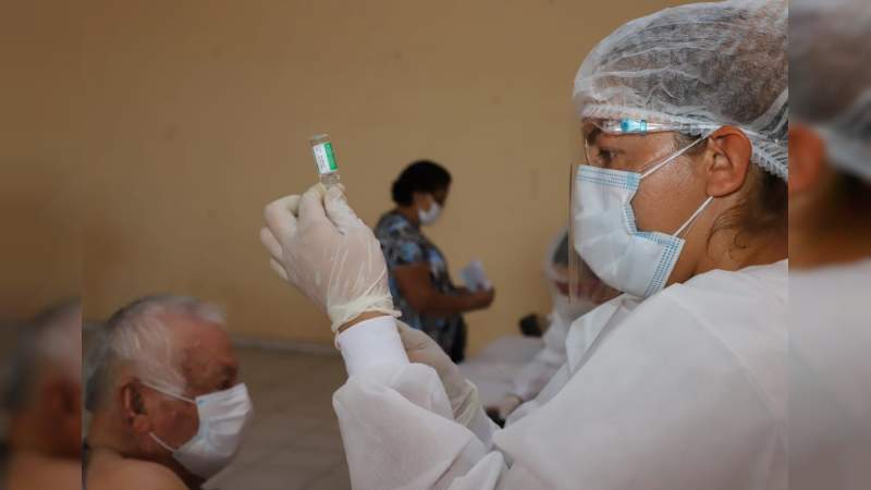 Se han aplicado más de 96 mil dosis de vacuna contra Covid-19 a adultos mayores en Michoacán 