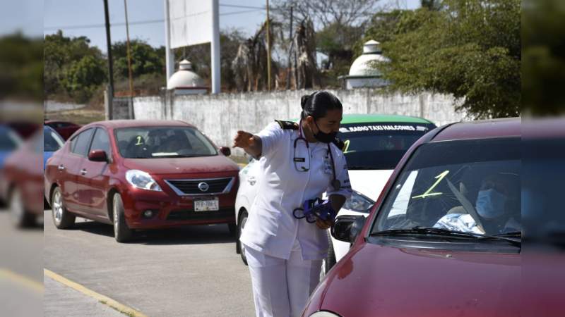 De manera normal avanza vacunación contra el Covid-19 en L. Cárdenas