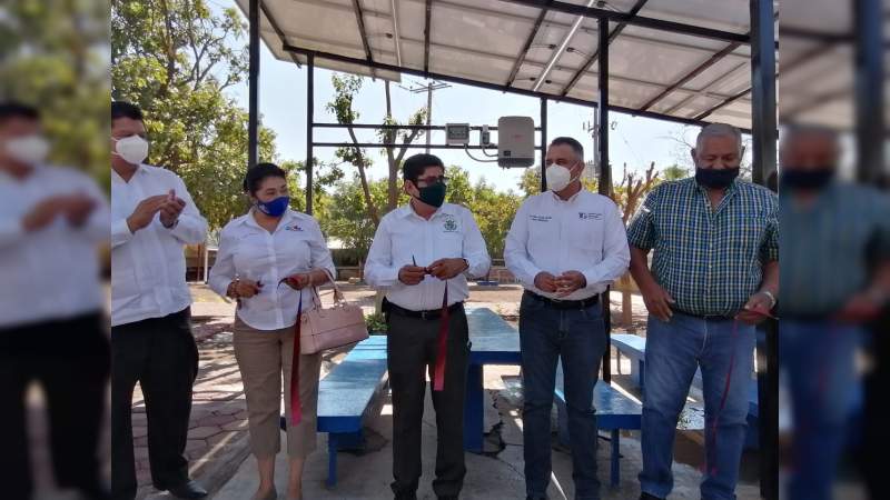 Inaugura SEE instalación de paneles solares en escuela secundaria de Apatzingán