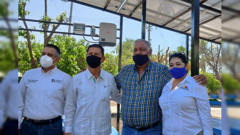 Inaugura SEE instalación de paneles solares en escuela secundaria de Apatzingán