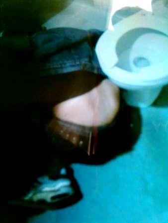 Encuentran a joven muerto en el baño de un centro comercial en Morelia - Foto 1 