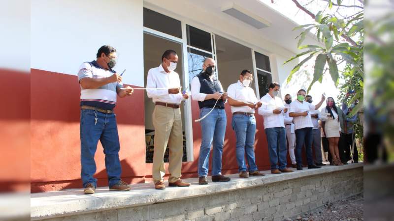 Inaugura SEE obras de infraestructura en escuelas de Lázaro Cárdenas