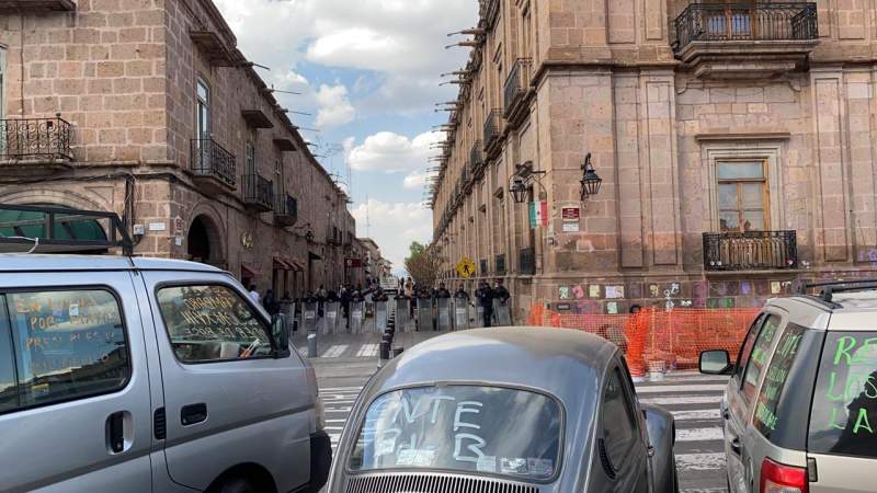 Poder Base de la CNTE instala plantón frente a Palacio de Gobierno en Morelia 