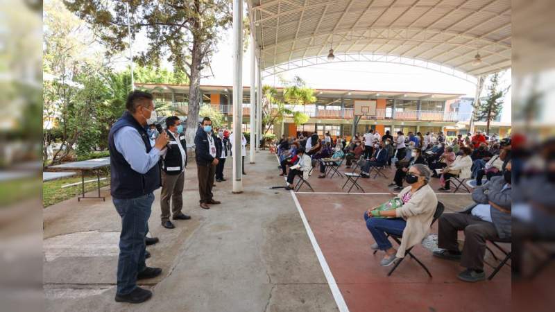 Humberto Arróniz supervisa arranque de vacunación en Morelia 