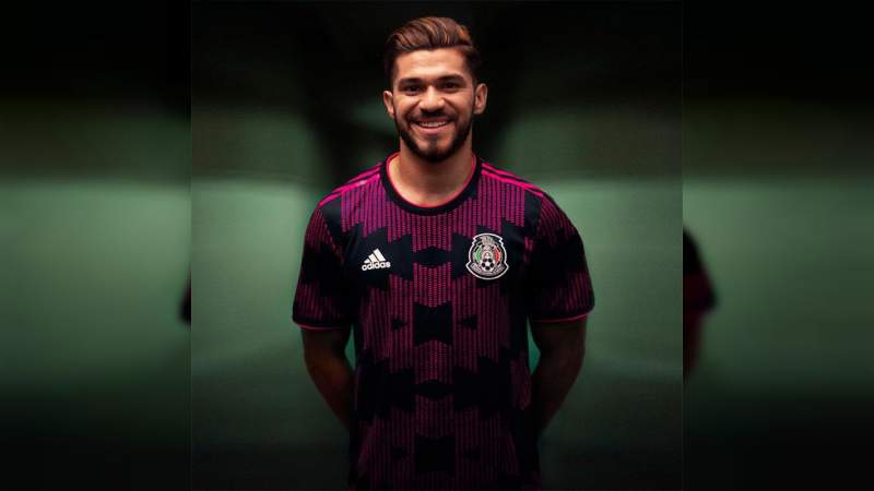 Presenta la Selección Mexicana su nueva playera con vivos en rosa Mexicano 
