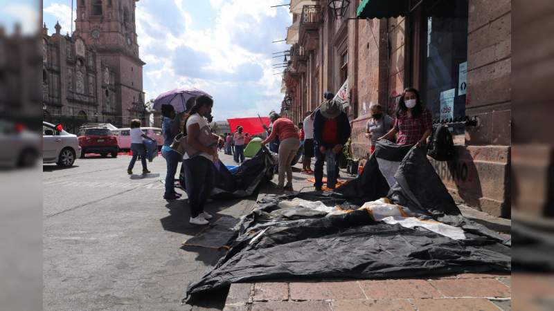 Profesores liberan la avenida Madero en el centro histórico de Morelia 