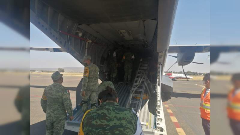 Llega cargamento de 36 mil 270 dosis de la vacuna Pfizer y 20 mil de Sinovac a Michoacán  