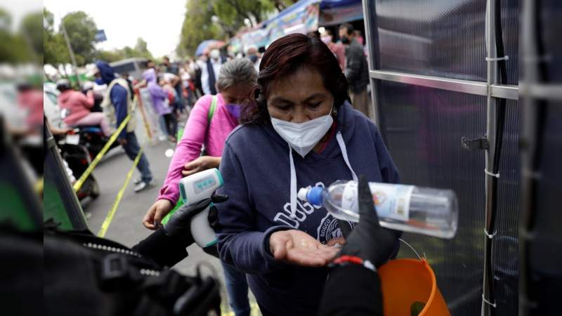 Confirma López-Gatell baja en los casos de Covid-19 y pide cooperación de todos para mantener estos números 