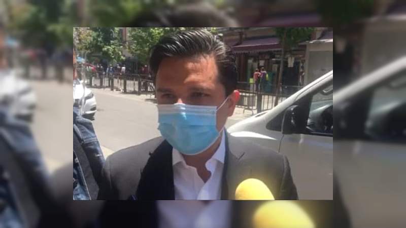 IMSS: "Estudiante de enfermería de IPN se sintió incómoda y presionada por ser grabada", sobre el caso de la jeringa vacía 