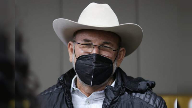 Ante el crimen organizado, se debe pelear a muerte: Hipólito Mora 