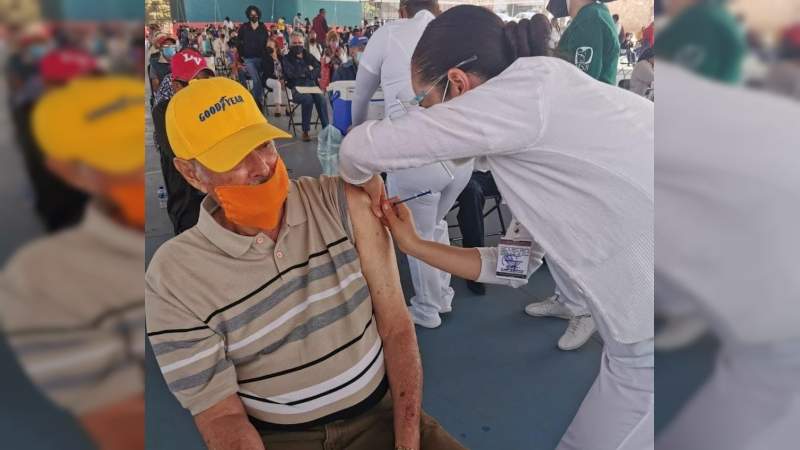Aplicadas, 347 mil 331 dosis de vacuna contra COVID-19 en Michoacán 