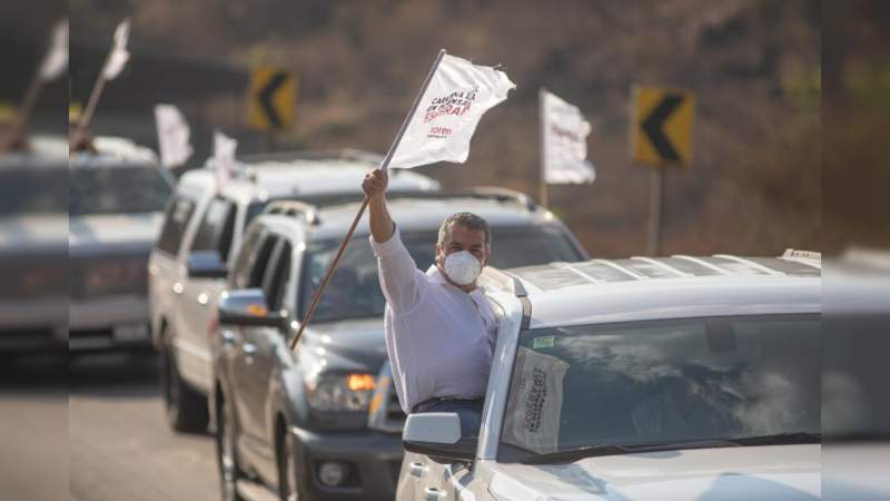 Tuxpan recibe Caravana de Raúl Morón en su lucha por consolidar la 4T en Michoacán