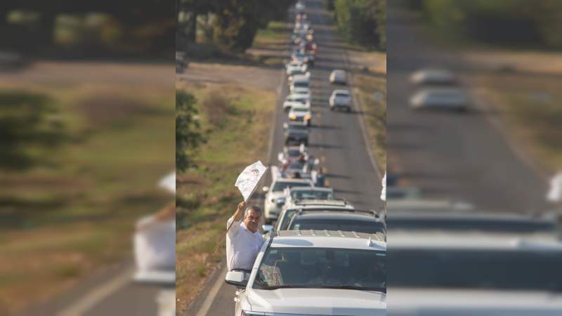 Tuxpan recibe Caravana de Raúl Morón en su lucha por consolidar la 4T en Michoacán