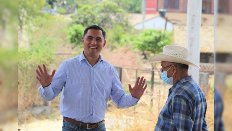 Manuel López, Hugo Chávez, Josefina Rosas y Nicolás Calderón encabezan las preferencias en Panindícuaro