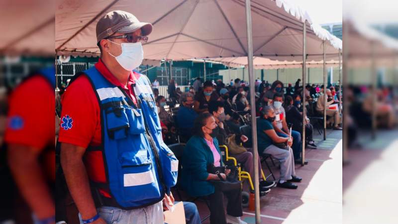 Despliegan operativo en centros de aplicación de segunda dosis contra Covid-19 en Uruapan  