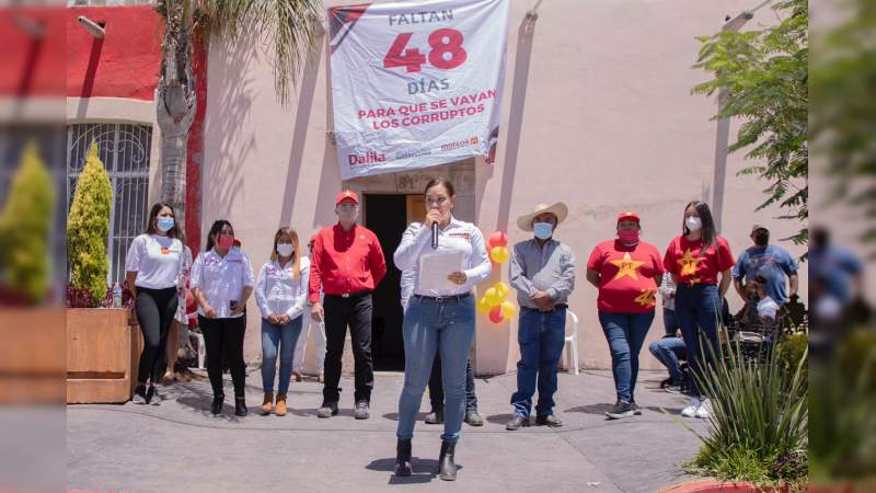 “Que se vayan los corruptos”, así arrancó campaña Dalila Bedolla, candidata de Indaparapeo 