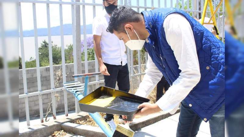 Se suma SEE a las acciones de limpieza en escuelas de Tacámbaro y  Pátzcuaro 