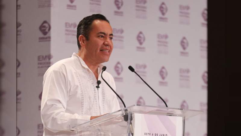 El candidato de Silvano Aureoles prometió trasparentar la nómina de los maestros cuando sea gobernador 
