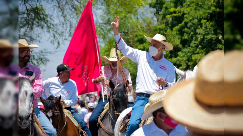 Usar tecnología para dar valor agregado al campo: Cristóbal Arias 