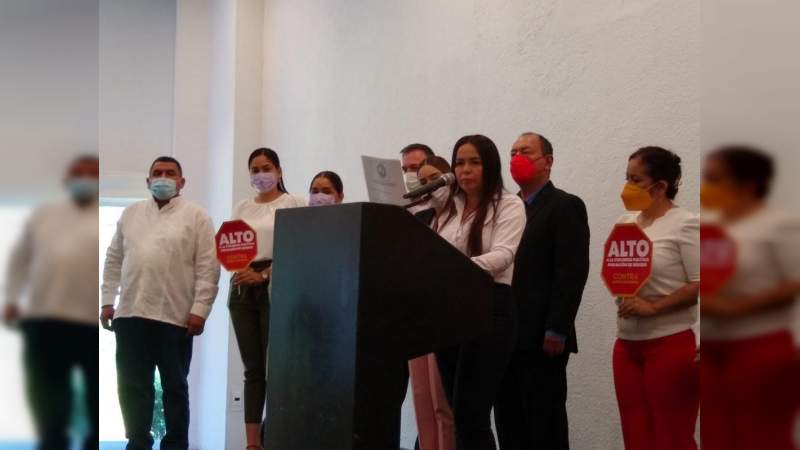 Laura Carmona denunció violencia política en su contra 