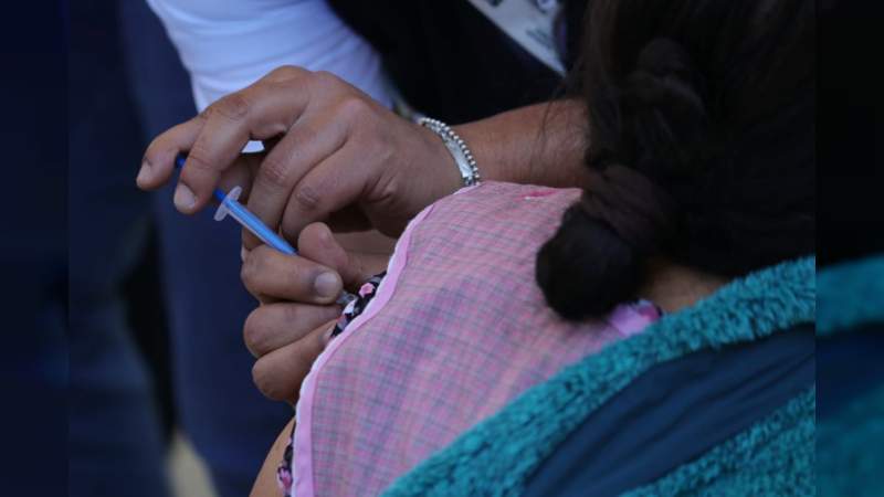 Más de 5 mil dosis contra Covid-19 han sido aplicadas a adultos mayores en Michoacán  