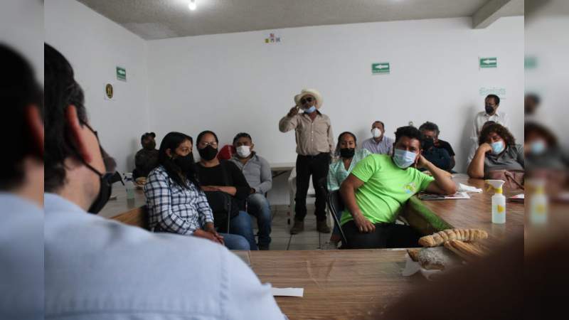 La política está requiriendo liderazgos, afines a las necesidades de la gente: Toño Ixtláhuac 