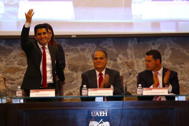 Asumió Fernando Enciso presidencia de la Confederación Nacional de Estudiantes Mexicanos 