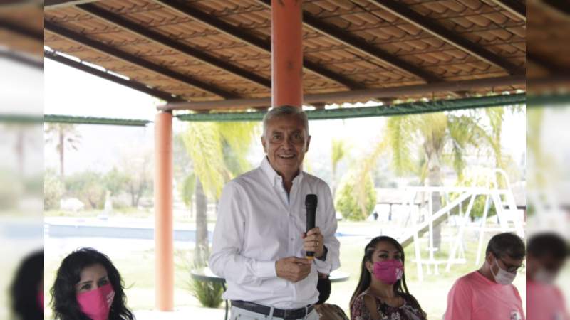 Levantaremos la economía de Michoacán: Cristóbal Arias 