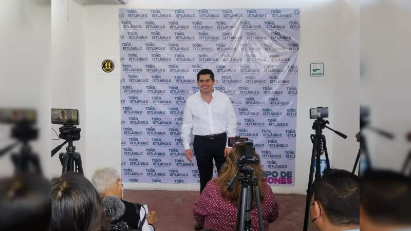 Fomentar la ganadería como practica económica y abatir el burocratismo, refirió Toño Ixtláhuac   