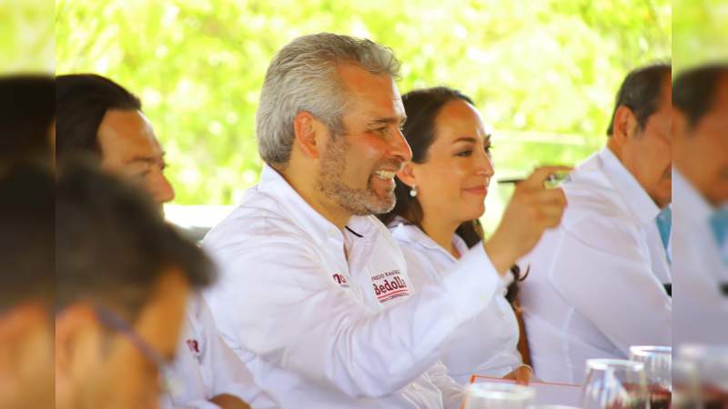 Bedolla acuerda con empresarios trabajar por reactivar la economía de Michoacán 