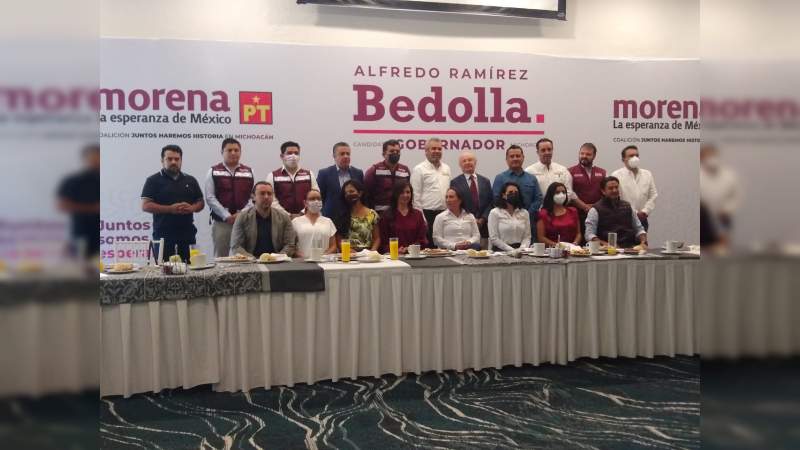 Alfredo Ramírez presenta a su equipo de campaña 