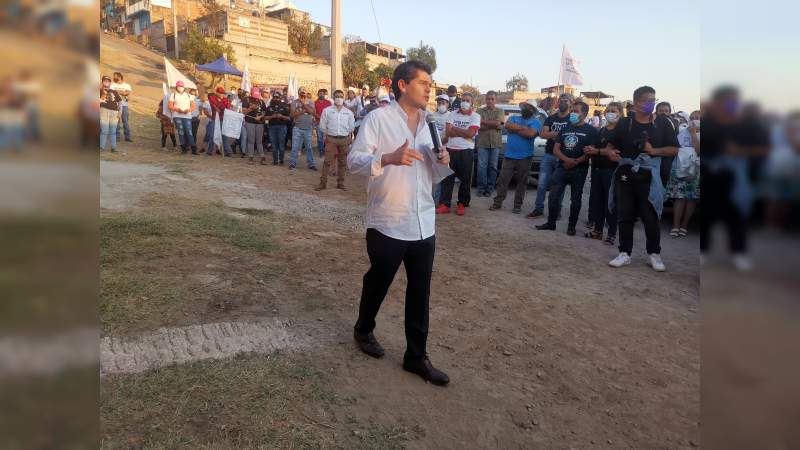 Un gobierno desorganizado y una sociedad desconectada sólo reflejan la falta de resultados: Toño Ixtláhuac