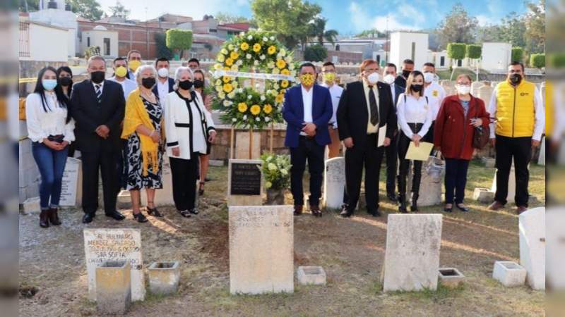 PRD Michoacán, rinde homenaje póstumo a Francisco Xavier Ovando Hernández 