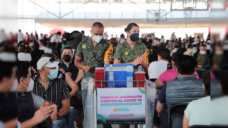 Vacuna anti COVID-19, gratuita; no se puede condicionar su aplicación 