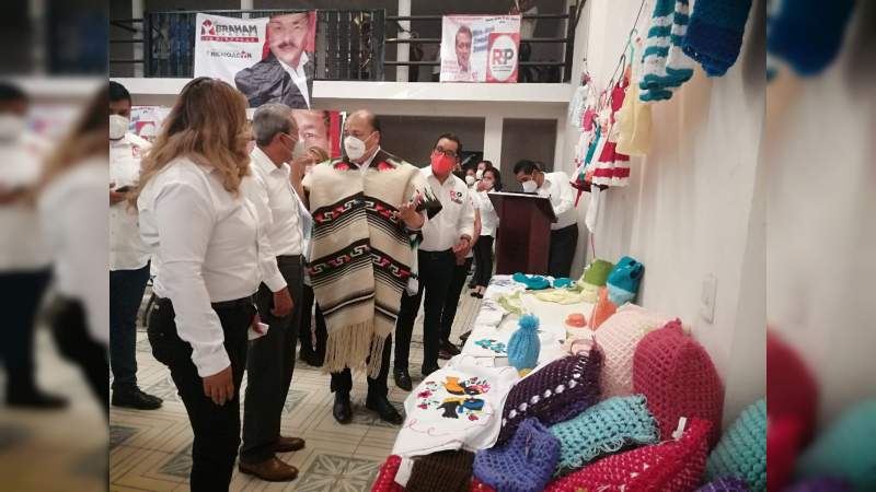 Nahuatzen recibió al candidato Abraham Sánchez Martínez  