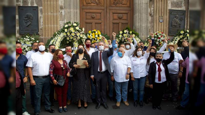 Luchar hombro con hombro para que la UMSNH sea de nuevo la gran universidad de México: Ramírez Bedolla