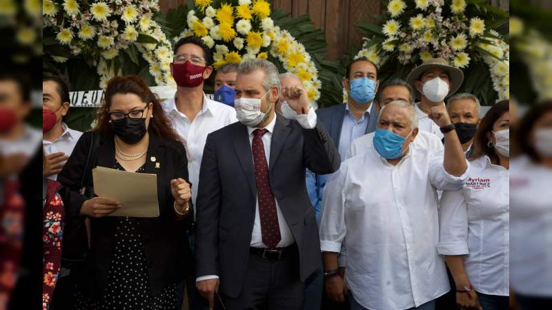 Luchar hombro con hombro para que la UMSNH sea de nuevo la gran universidad de México: Ramírez Bedolla
